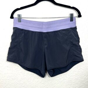 Lululemon Run Free & Crosstrain Short
Coal Gray and Lilac Purple Size 8